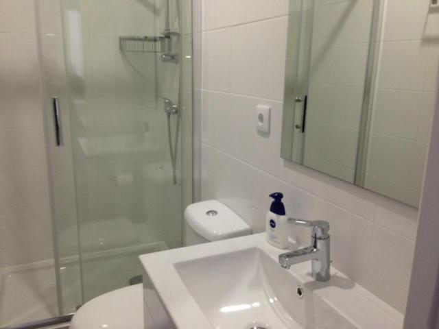 Confortable 1 Bedroom Apartment At Roma Avenue - 1A Lisboa Екстериор снимка